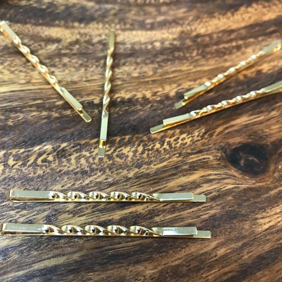 Gold Color Plain Bobby Pin Set - Picture 2 of 3